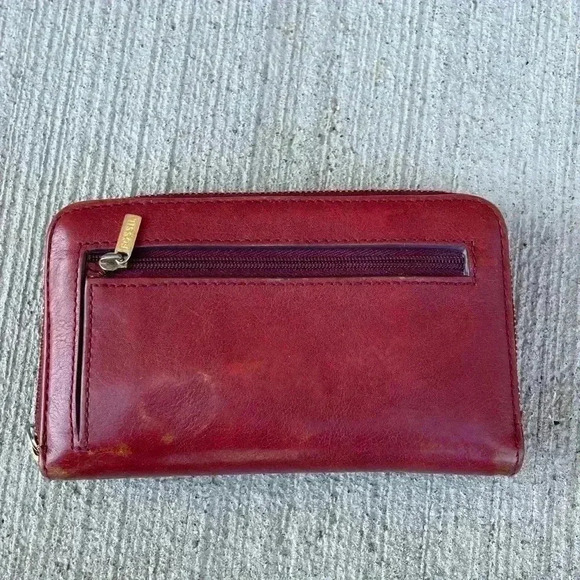 Vintage Fossil Wallet Red Leather Zip around Pocket Card Slots - Picture 6 of 7